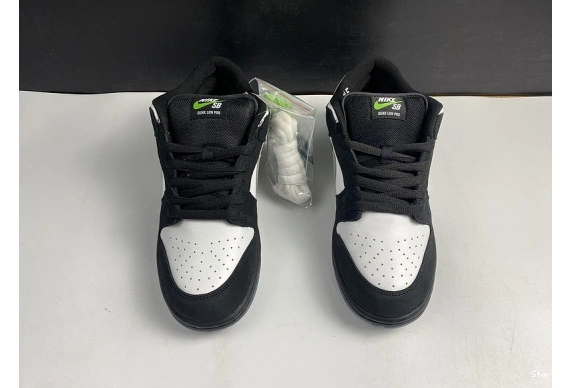 Staple Dunk Panda SB Pigeon Low BV1310-013 Nike 0223